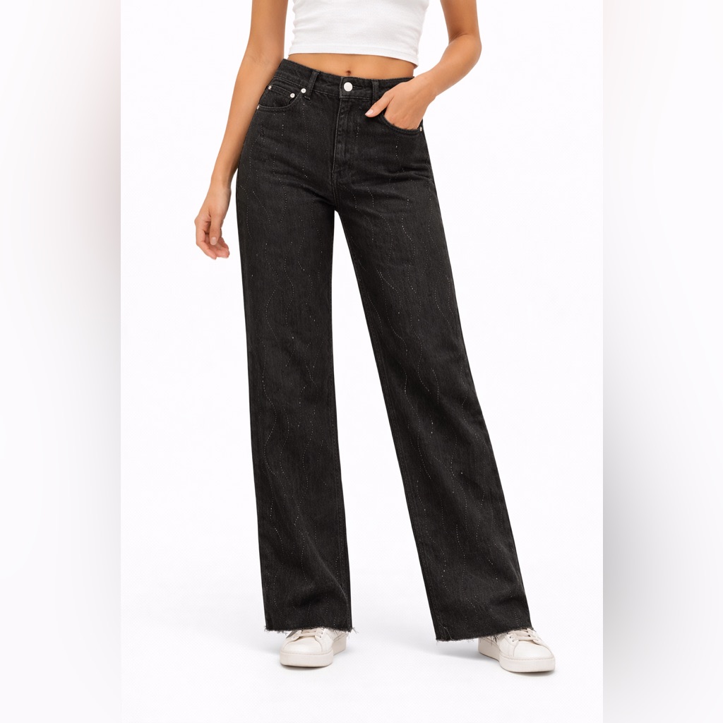 Euc Zara Rare Size 8 Embellished Black Straight Leg Jeans Raw Hem